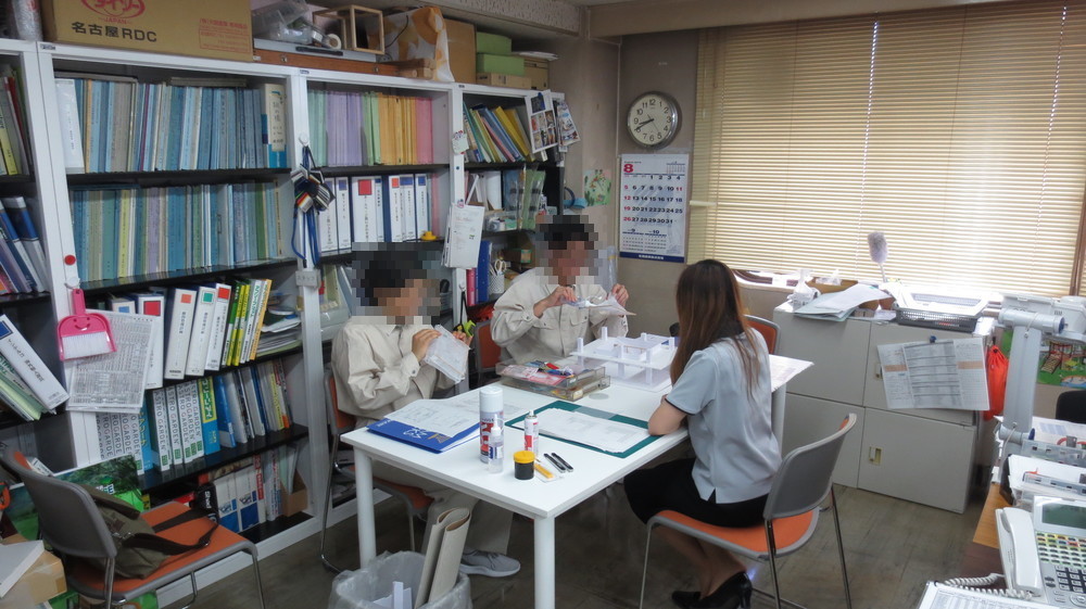 インターンシップ模型組み立て