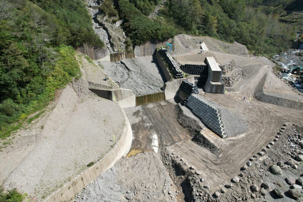 Ｒ６有峰地区渓岸対策（二の谷）工事